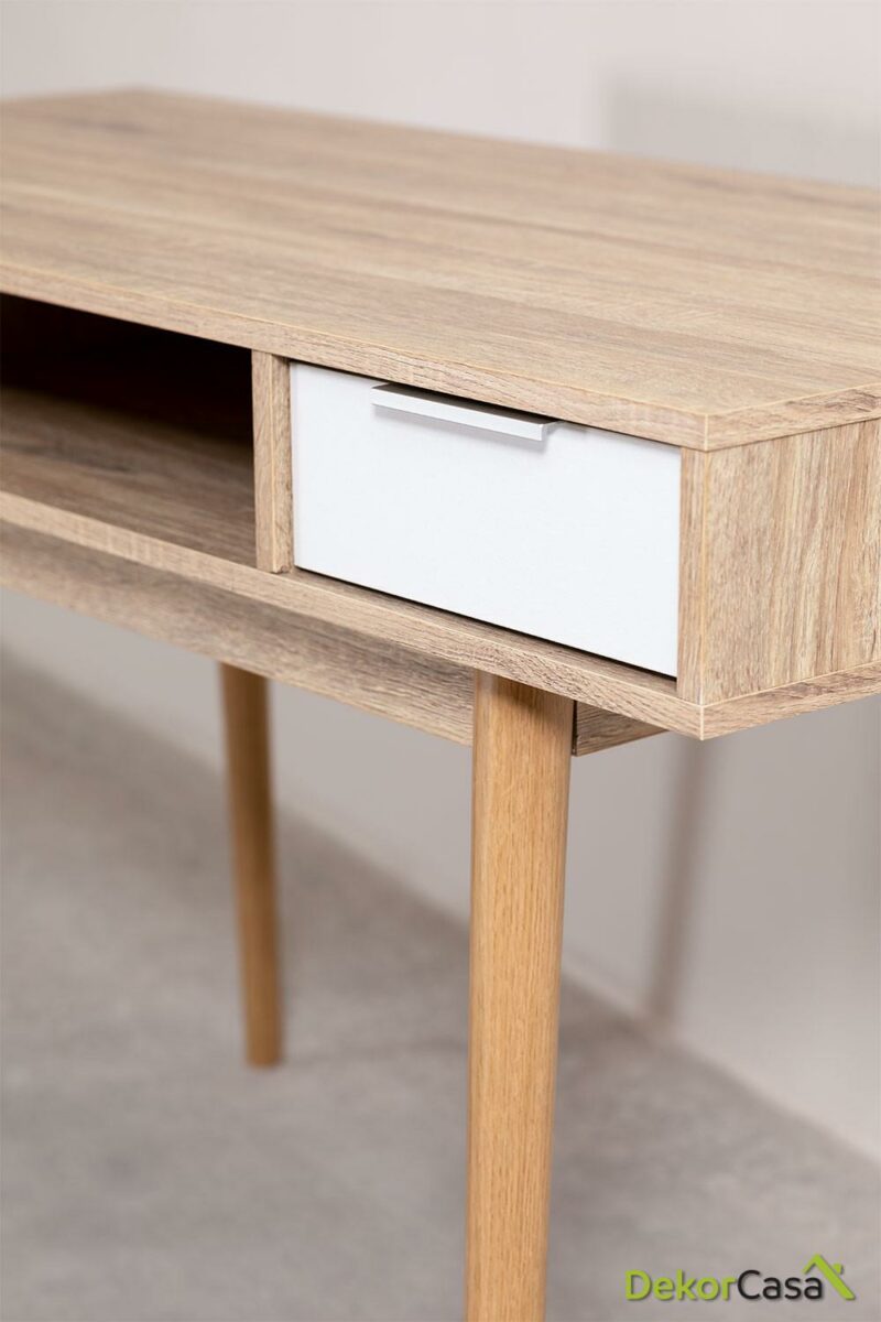 escritorio en madera de pino y abeto baldri