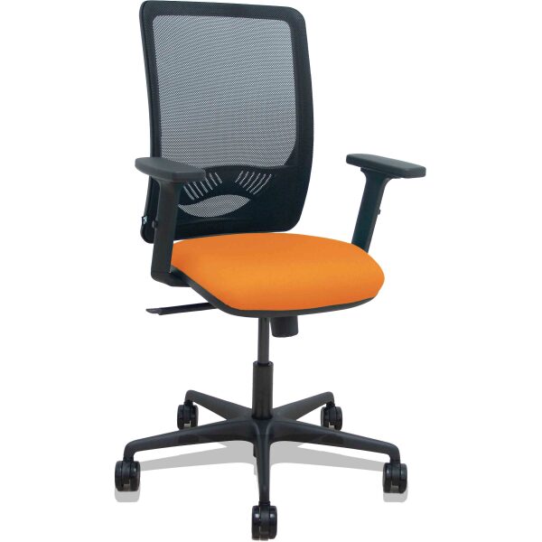 Silla Zulema sincro malla negra asiento bali naranja brazos 2D ruedas 65mm